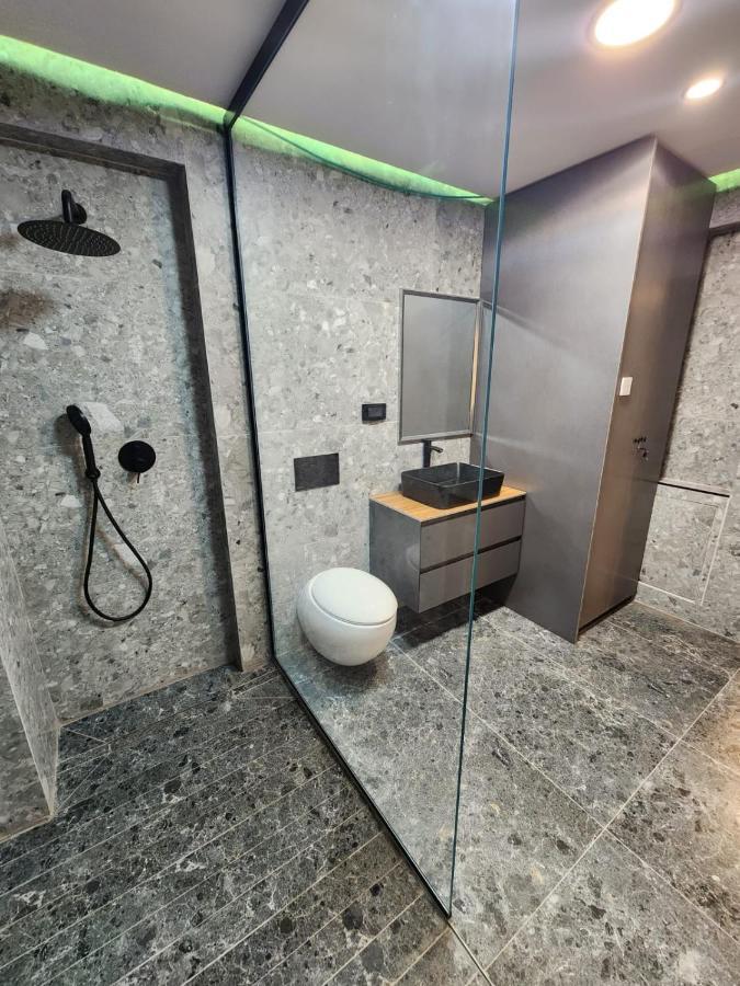 מבנים בים 75 Suites At Sea Haifa Eksteriør bilde