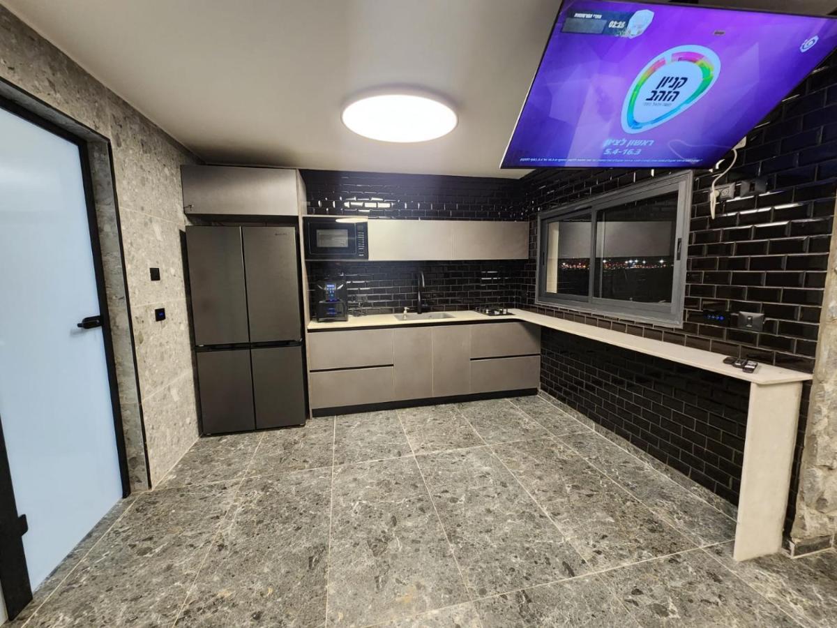 מבנים בים 75 Suites At Sea Haifa Eksteriør bilde