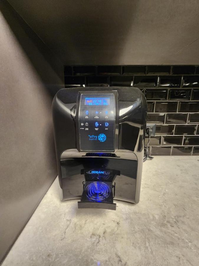 מבנים בים 75 Suites At Sea Haifa Eksteriør bilde
