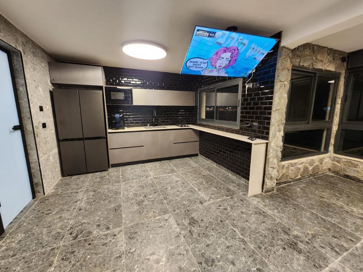 מבנים בים 75 Suites At Sea Haifa Eksteriør bilde