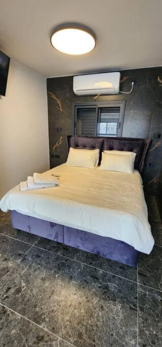מבנים בים 75 Suites At Sea Haifa Eksteriør bilde