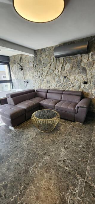 מבנים בים 75 Suites At Sea Haifa Eksteriør bilde
