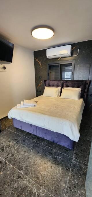 מבנים בים 75 Suites At Sea Haifa Eksteriør bilde